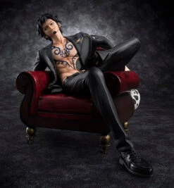 MegaHouse Portrait.Of.Pirates One Piece S.O.C Trafalgar Law 1/8 PVC Figure -KURAMA TOYS Sales Store 002 27230.1472791374