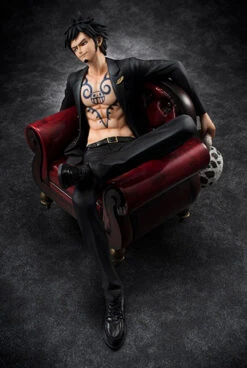 MegaHouse Portrait.Of.Pirates One Piece S.O.C Trafalgar Law 1/8 PVC Figure -KURAMA TOYS Sales Store 004 51949.1472791374
