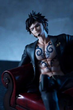 MegaHouse Portrait.Of.Pirates One Piece S.O.C Trafalgar Law 1/8 PVC Figure -KURAMA TOYS Sales Store 011 45529.1472791374