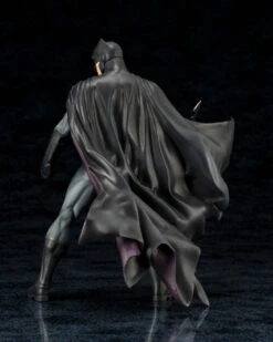 Kotobukiya ARTFX+ Batman Rebirth 1/10 PVC Figure ( IN STOCK ) -KURAMA TOYS Sales Store 0ac634553f6637df66c027a65574da91baa321fe 640x800 58356.1538728314