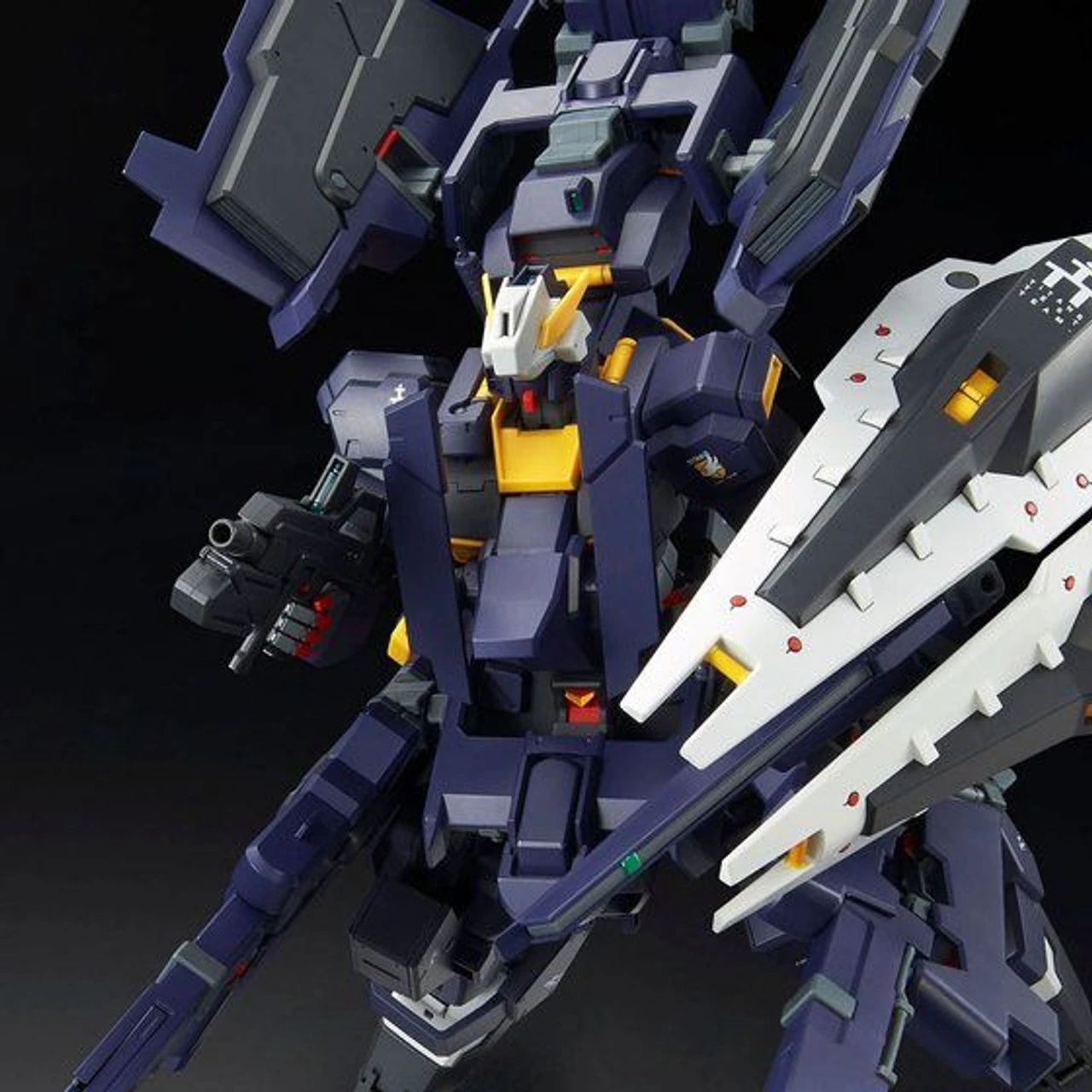 Bandai MG 1/100 G-Parts Hrududu (Combat Deployment Colors) Plastic Model ( OCT 2018 ) 1 Bandai MG 1/100 G-Parts Hrududu (Combat Deployment Colors) Plastic Model ( OCT 2018 )