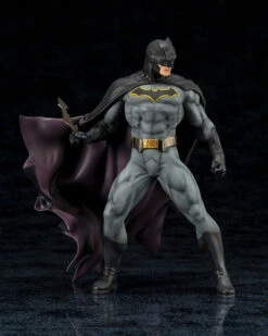 Kotobukiya ARTFX+ Batman Rebirth 1/10 PVC Figure ( IN STOCK ) -KURAMA TOYS Sales Store 62ce73a0dd6a1e7f8d2e3b7b938cd8ebd29b2c63 640x800 68699.1538728314