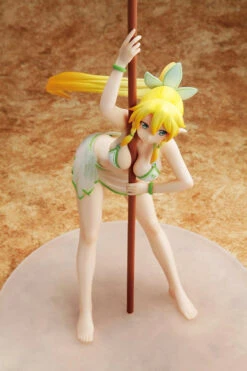 Leafa Sexy Bikini De Parasol 1/7 PVC Figure -KURAMA TOYS Sales Store 81sg4AfAPEL. SL1500 32856.1441964417