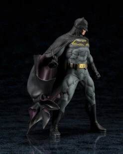 Kotobukiya ARTFX+ Batman Rebirth 1/10 PVC Figure ( IN STOCK ) -KURAMA TOYS Sales Store d5b6962842721937fd8226f3d1698c19f1820319 640x800 76860.1538728314