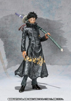 BANDAI Figuarts ZERO Trafalgar Law Seven Warlords Of The Sea Ver Special Color Edition -KURAMA TOYS Sales Store item 0000010898 ziWR0ovF 05 80409.1420786914